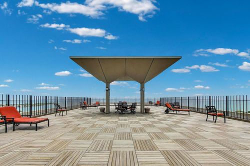 1519-3550 N Lake Shore Dr, Chicago, IL, 60657-1908 | Card Image