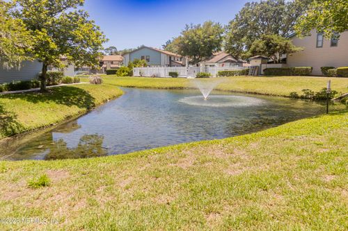 1403 Defender Ct W, Jacksonville, FL, 32233-4665 | Card Image