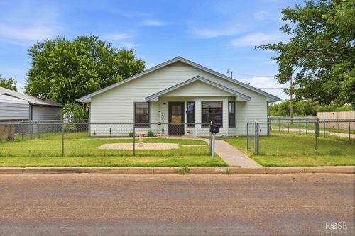 57 W 34th St, San Angelo, TX, 76903-2317 | Card Image