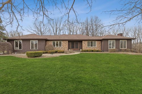7517 Pheasant Drive, Lakewood, IL, 60014 | Card Image