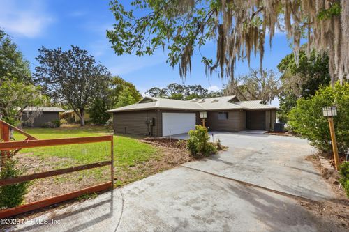 125 Twin Lake Grove Dr, Interlachen, FL, 32148-2424 | Card Image