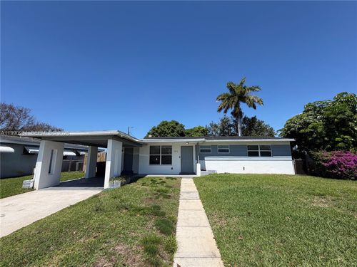 7571 Eaton St, Hollywood, FL, 33024-7039 | Card Image