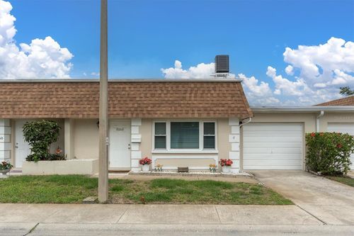 8260 Burgundy Dr N, PINELLAS PARK, FL, 33781-1148 | Card Image