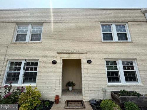 726 N Oakland St, ARLINGTON, VA, 22203-2223 | Card Image