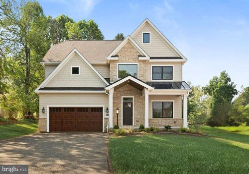 1b-102 Harvey Rd, WALLINGFORD, PA, 19086-7223 | Card Image