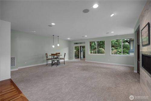 8327 Vashon Dr Ne, Lacey, WA, 98516-1366 | Card Image