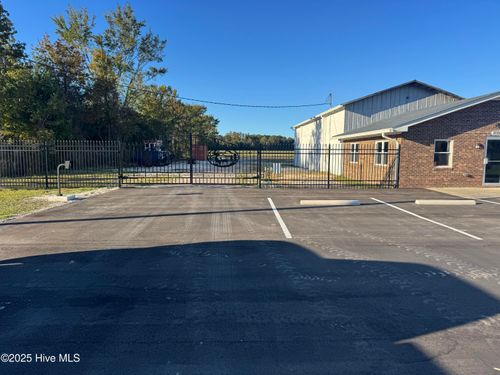 2028 Travis Rd, Columbia, NC, 27925-8227 | Card Image