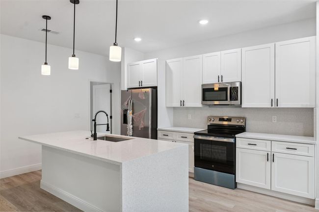 2240 Sw 168 Th Loop, House other with 4 bedrooms, 2 bathrooms and null parking in Ocala FL | Image 25