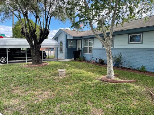 1102 Green Lane Dr, Corpus Christi, TX, 78405-3810 | Card Image
