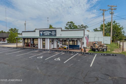 888 N Highway 5, Camdenton, MO, 65020 | Card Image