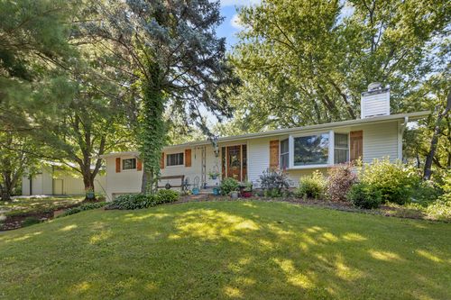 22201 Carmack Rd, Marengo, IL, 60152-9620 | Card Image