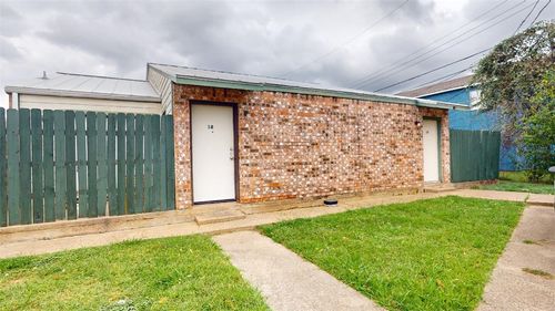 apt-18-725 Peppertree Dr, Bryan, TX, 77801-1869 | Card Image