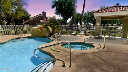 2033-2929 W Yorkshire Dr, Phoenix, AZ, 85027-3949 | Card Image