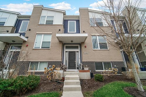 3S528 Cambridge Ct, Warrenville, IL, 60555-3637 | Card Image