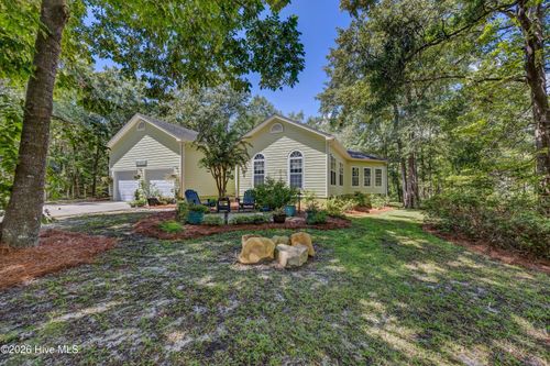 2373 Sunset Harbor Rd Se, Bolivia, NC, 28422-7907 | Card Image