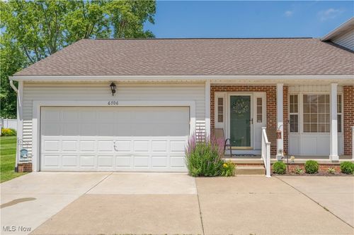 6706 Hogan Way Nw, Canton, OH, 44718-1097 | Card Image