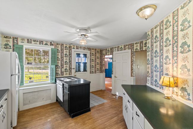 191 Long Hill Rd, House other with 4 bedrooms, 2 bathrooms and 4 parking in Middletown CT | Image 10