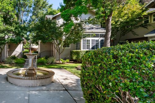 55 Valley Club Circle, Napa, CA, 94558 | Card Image