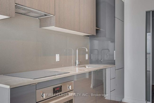 4111 - 161 Roehampton Ave, Condo with 2 bedrooms, 2 bathrooms and 1 parking in Toronto ON | Image 5