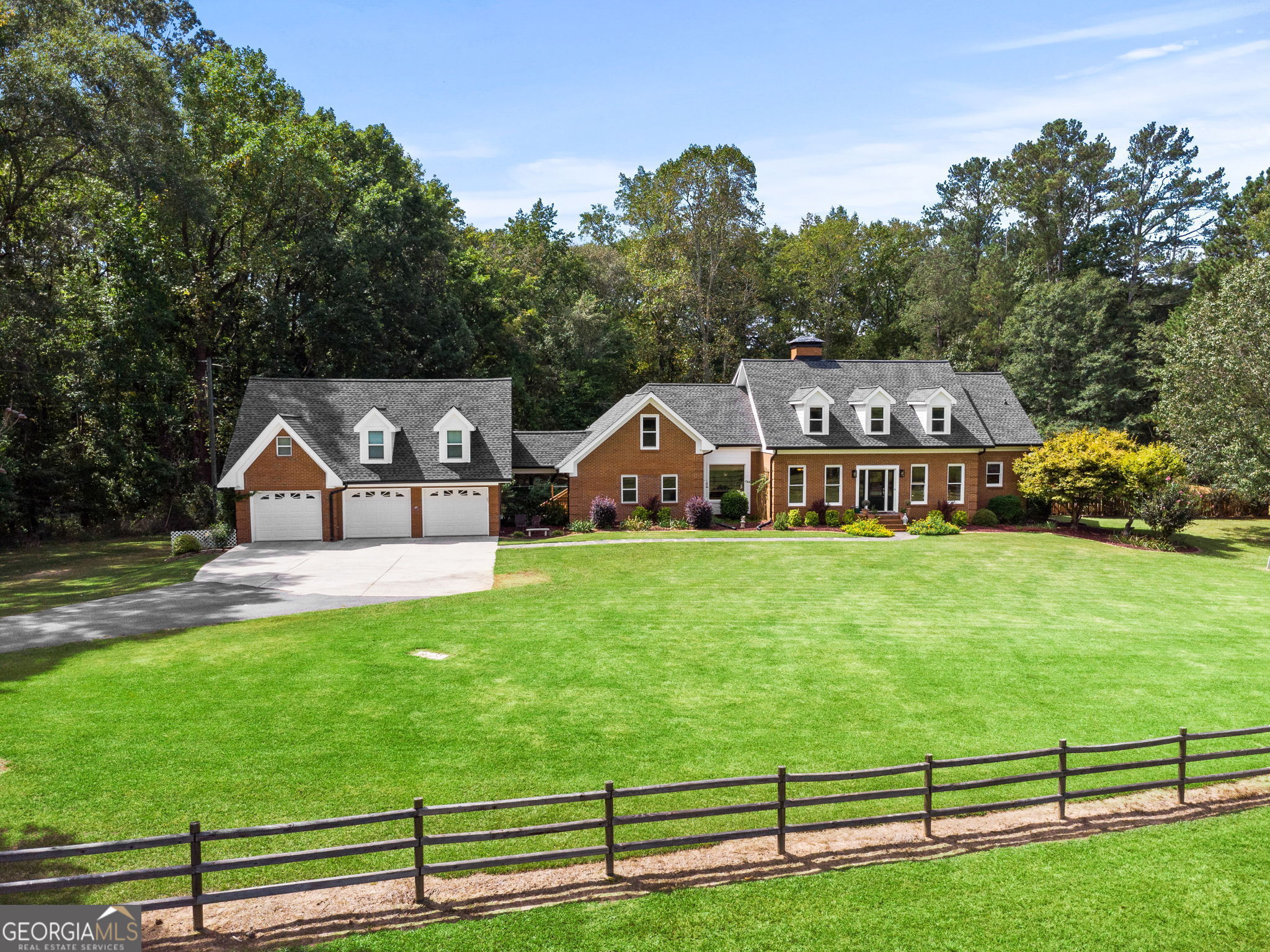 Carrolls Way, Fayetteville, GA 30215