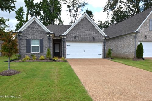 274 Flower Garden Dr, Southaven, MS, 38671-1050 | Card Image