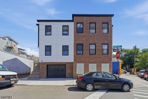 34 Parkhurst St, Newark, NJ, 07114-1944 | Card Image
