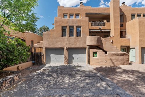 apt-2-115 W Berger St, Santa Fe, NM, 87505-2700 | Card Image