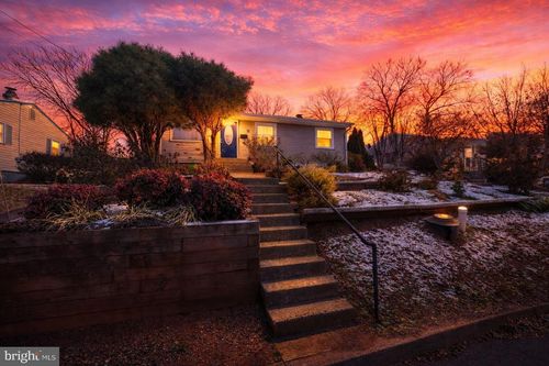 110 Alpine St, MANASSAS PARK, VA, 20111-2081 | Card Image