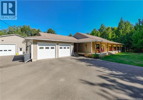 94 Mataya Dr, Richibucto Road, NB, E3A9Z2 | Card Image