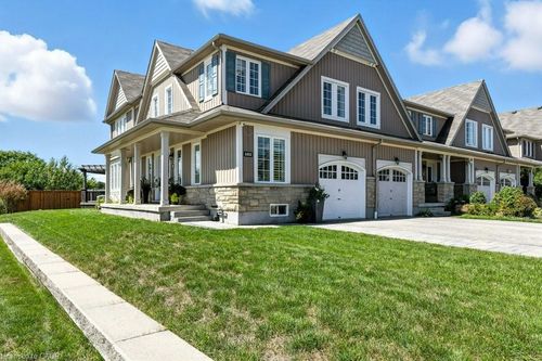 102 Trowbridge St, Breslau, ON, N0B1M0 | Card Image