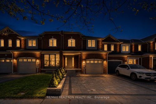 88 Matteo David Dr, Richmond Hill, ON, L4S2S9 | Card Image