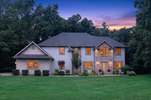 5284 Tillman Drive, Kalamazoo, MI, 49009 | Card Image