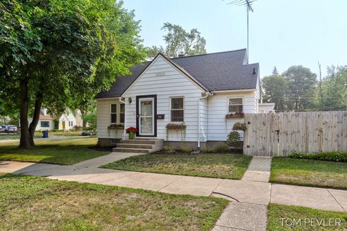 509 Washington Ave, Holland, MI, 49423-4742 | Card Image