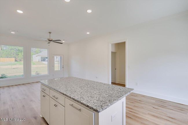 14-207 Dolly Lane | Image 11