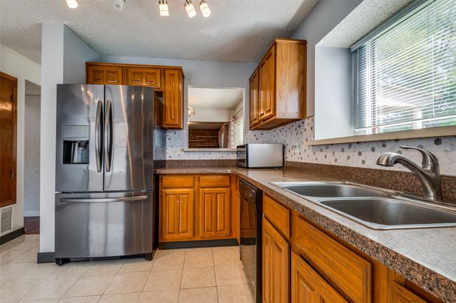 104 Country Ln, House other with 4 bedrooms, 3 bathrooms and null parking in Euless TX | Image 10