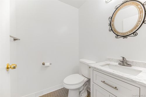 2084 Davidson Ave, Bronx, NY, 10453-3324 | Card Image