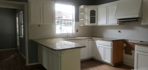 622 W Baylor, San Antonio, TX, 78204-2401 | Card Image