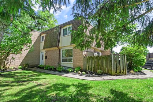 1-685 Francis Rd, Burlington, ON, L7T3X6 | Card Image