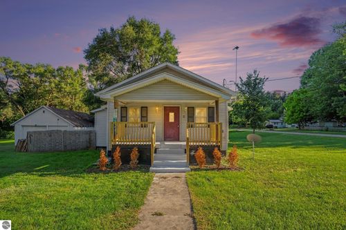 502 E Hazel St, Saint Louis, MI, 48880-1917 | Card Image