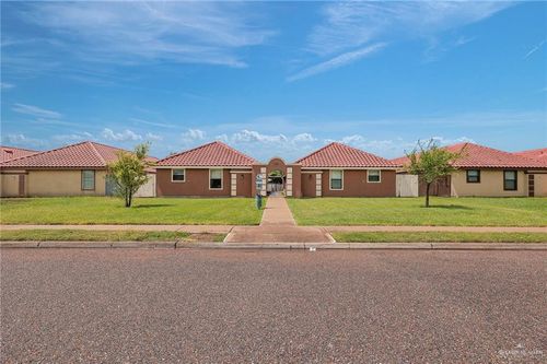 303 S Ridge Ln, San Juan, TX, 78589-3756 | Card Image