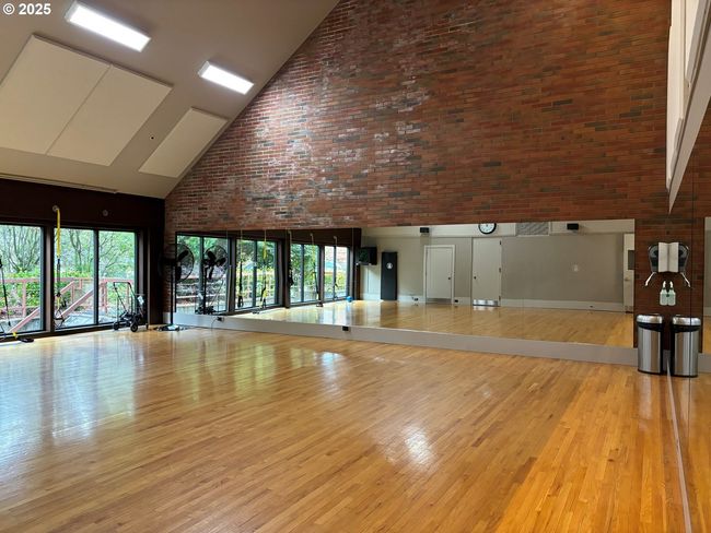 Community Recreation Center | Image 38