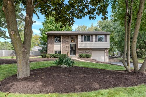 43W778 Fescue Court, Campton Hills, IL, 60175 | Card Image