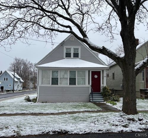 298 Norwood Ave, Syracuse, NY, 13206-1613 | Card Image