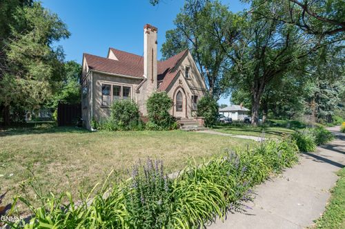 1120 E Avenue C, Bismarck, ND, 58501-4311 | Card Image