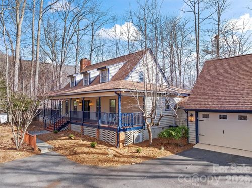 8 Indian Ridge Rd, Asheville, NC, 28803-9589 | Card Image