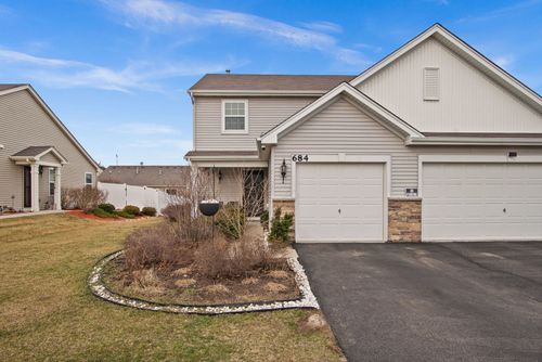 684 Vine St, Hampshire, IL, 60140-5620 | Card Image