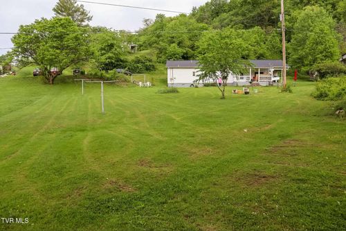 3871 Roundtop Cir, Saltville, VA, 24370-4068 | Card Image