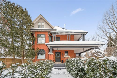 94 Colborne St, Elora, ON, N0B1S0 | Card Image