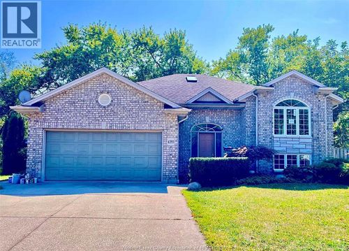 4395 Guppy Crt, Windsor, ON, N9G2N8 | Card Image