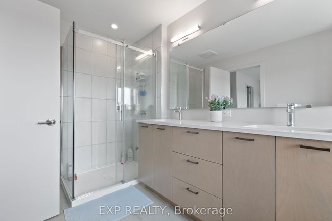244 Shuttleworth Dr, House attached with 3 bedrooms, 3 bathrooms and 1 parking in Gloucester ON | Image 32